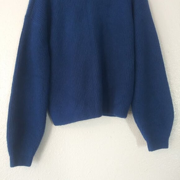 Halogen women's size M blue knitted cropped sweater - Picture 6 of 13